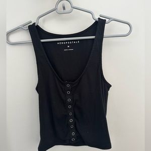 4 tank tops all size small but if your a medium this will be good too.